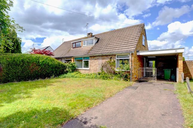 3 bed property, in High Street, £220,000