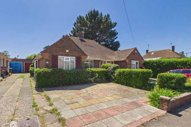 2 bed property, in Harwood Avenue, £325,000