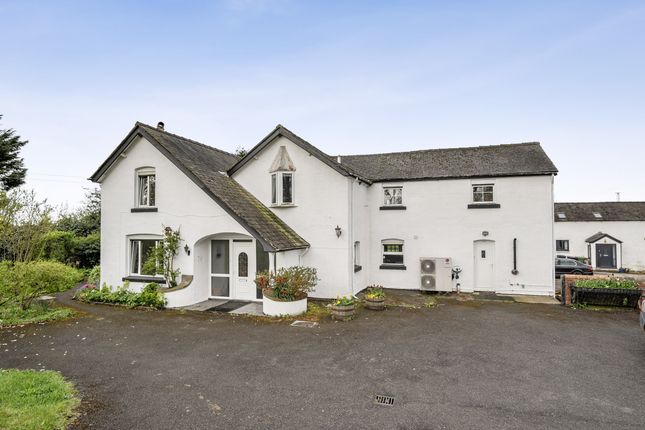 6 bed property, in Whitehouse Farm, £575,000