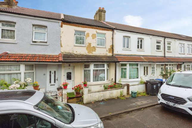 2 bed property, in Walton Terrace, £350,000