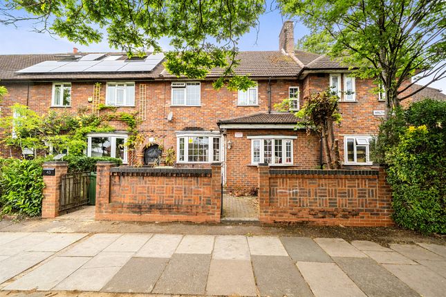 3 bed property, in Waltheof Gardens, £650,000