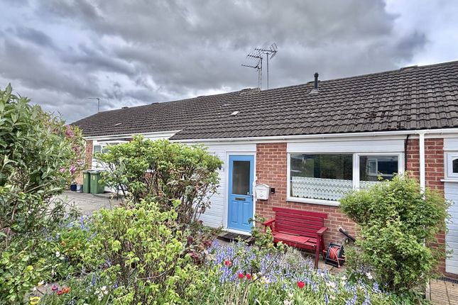 1 bed property, in The Coppice, £179,950