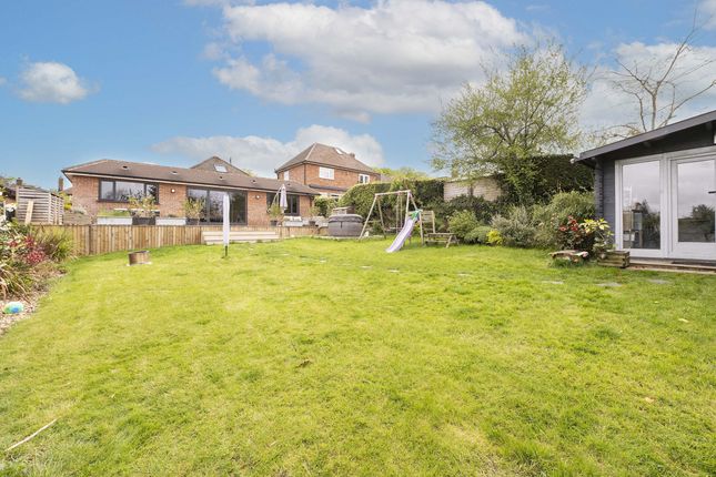 4 bed property, in Chestnut Avenue, £900,000