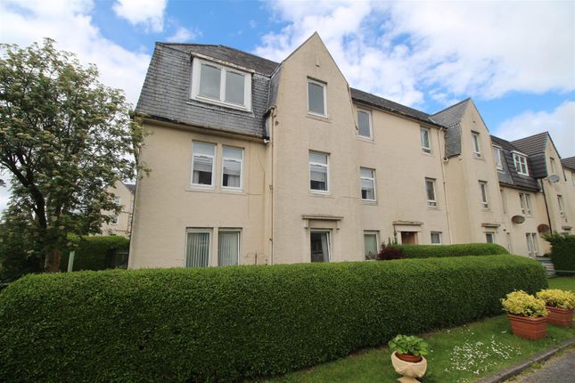 2 bed property, in Pine Street, £51,000