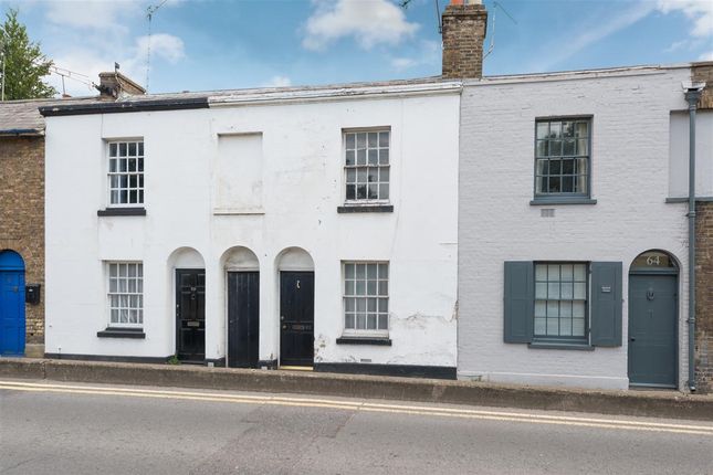 2 bed property, in St Peters Place, £275,000