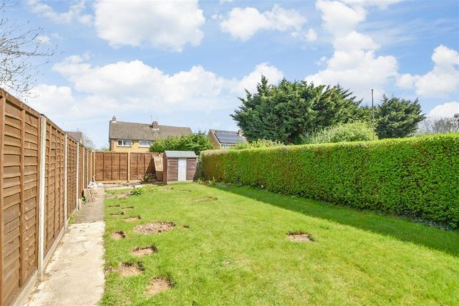 3 bed property, in Northleigh Close, £300,000