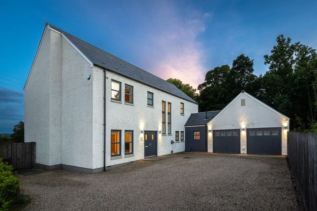 5 bed property, in Inglis Place, £875,000