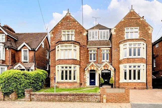 6 bed property, in Warwick Park, £1,300,000