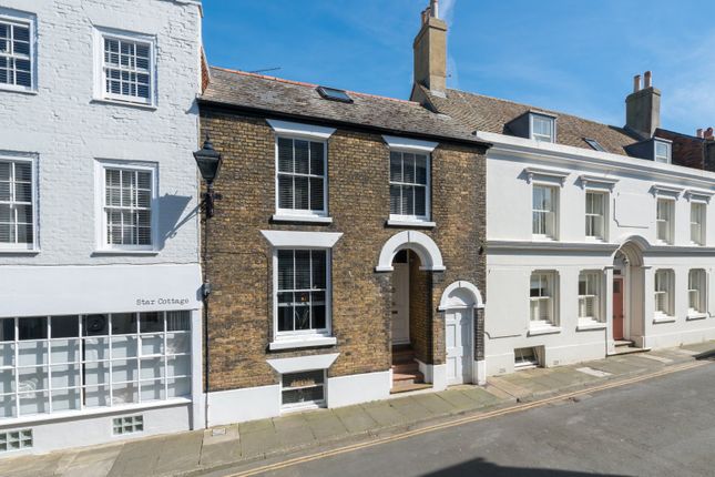 3 bed property, in Middle Street, £625,000