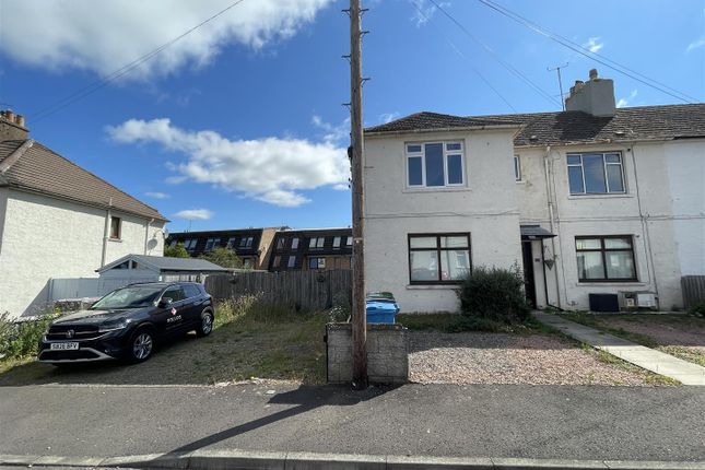 2 bed property, in 9 Westport Place, £120,000