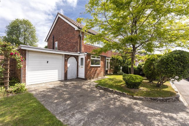 3 bed property, in Ridge Way, £500,000