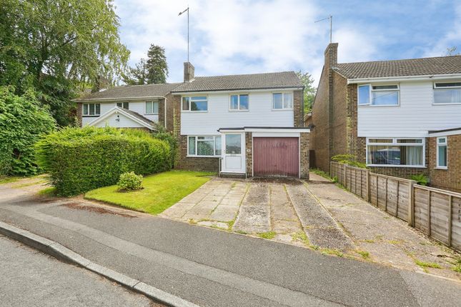 4 bed property, in The Weald, £400,000