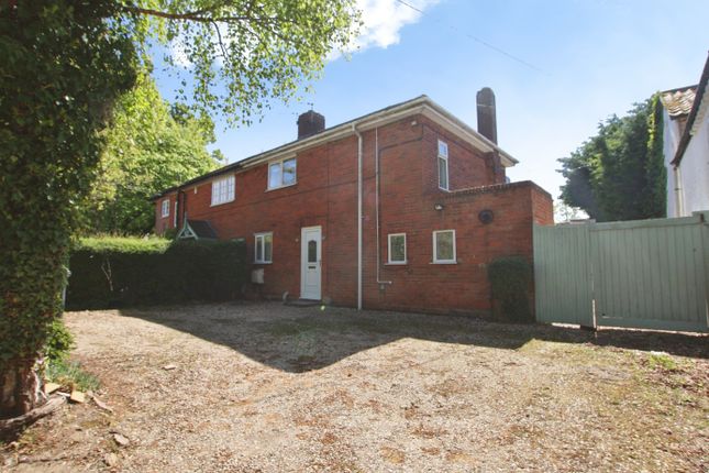 2 bed property, in Farm Cottage, £270,000