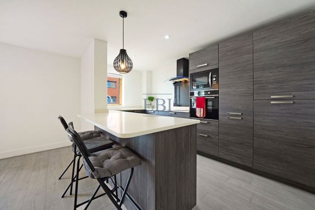 2 bed property, in Galaxy Building, £595,000