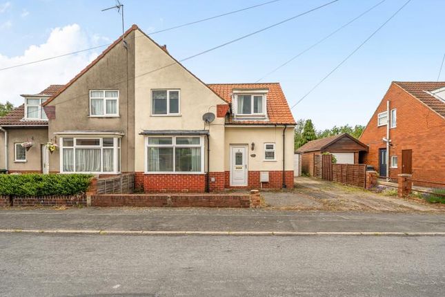 3 bed property, in The Mount, £250,000