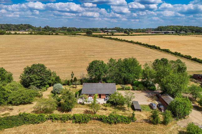 3 bed property, in Cholesbury Road, £1,000,000