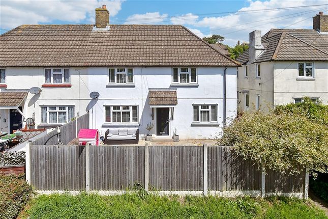 3 bed property, in Knights Way, £290,000