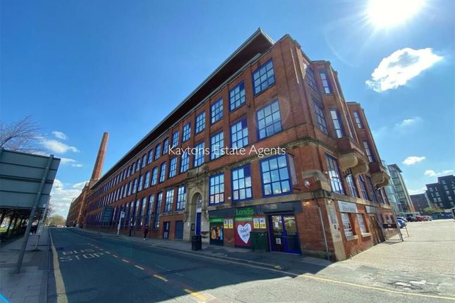 2 bed property, in Pollard Street, £175,000