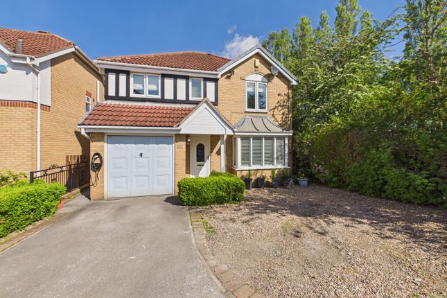 4 bed property, in Millcroft Rise, £395,000