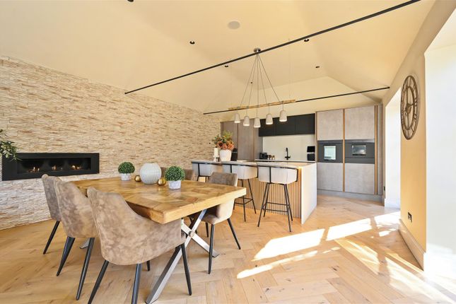 4 bed property, in Langham Road, £800,000