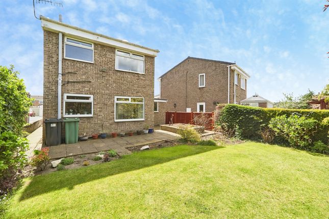 3 bed property, in Carr Wood Way, £315,000