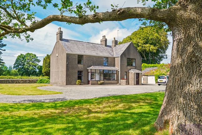5 bed property, in Erw Wen, £599,000