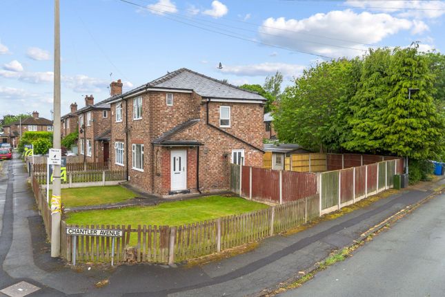 2 bed property, in Chantler Avenue, £180,000