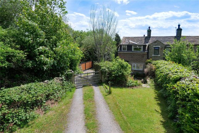 2 bed property, in Delph Hill Baildon, £150,000