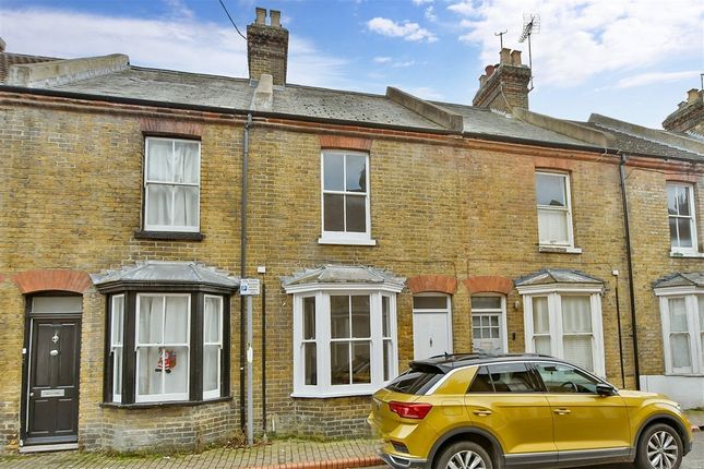 3 bed property, in St. Peter's Grove, £300,000