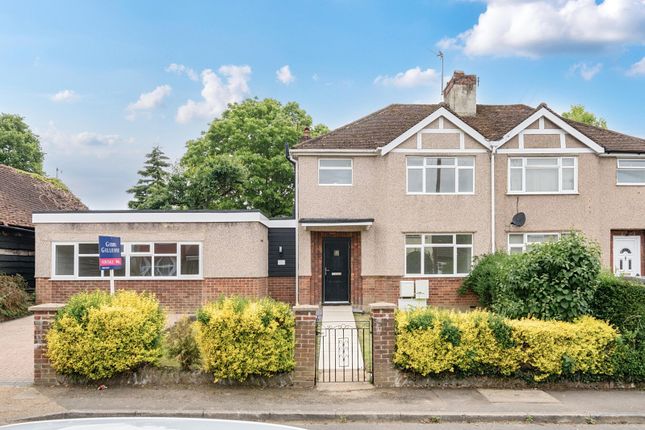 3 bed property, in Orchard Close, £650,000
