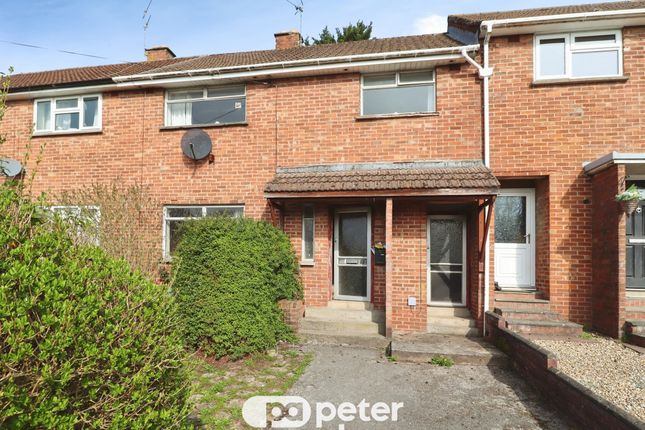 3 bed property, in Wolfs Castle Avenue, £240,000