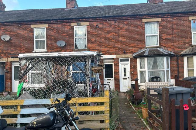 2 bed property, in West End, £240,000