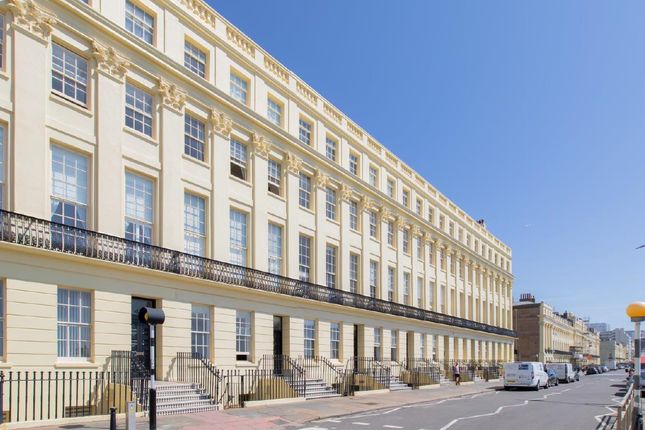 1 bed property, in Brunswick Terrace, £265,000