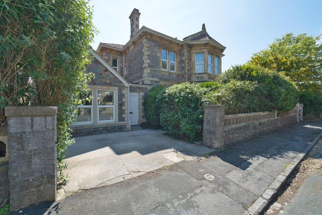 4 bed property, in Atlantic Road South, £425,000