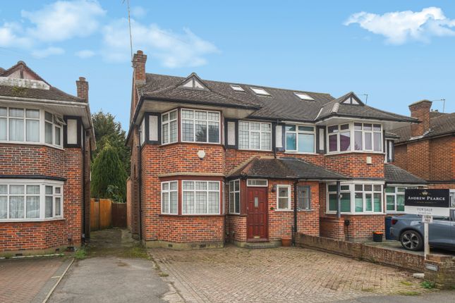 4 bed property, in Cannonbury Avenue, £785,000