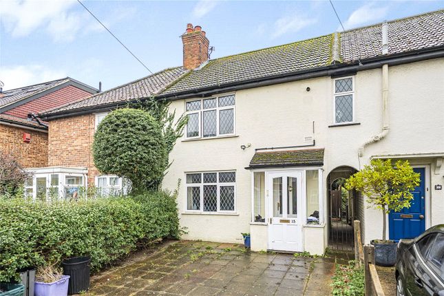 3 bed property, in Pitt Crescent, £600,000