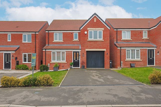 4 bed property, in Opal Street, £325,000