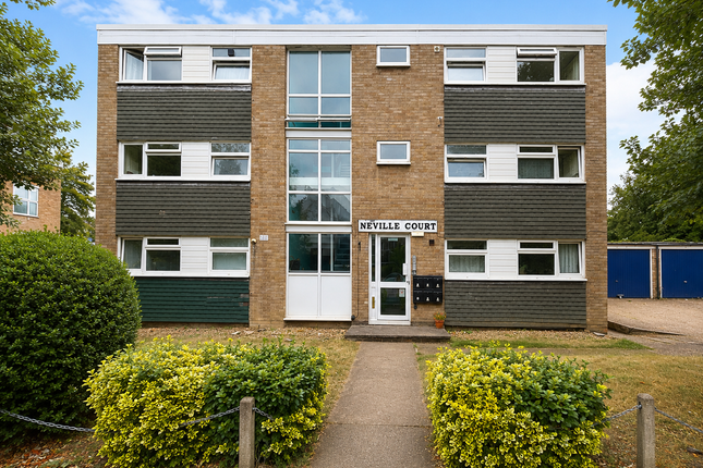 1 bed property, in Canning Road, £250,000