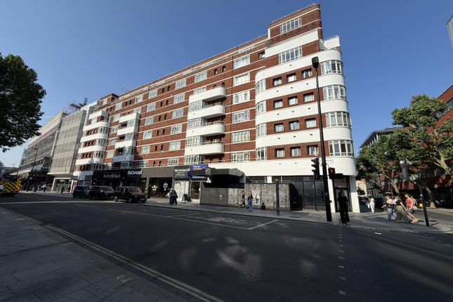 3 bed property, in 110 & 111 Paramount Court, £600,000