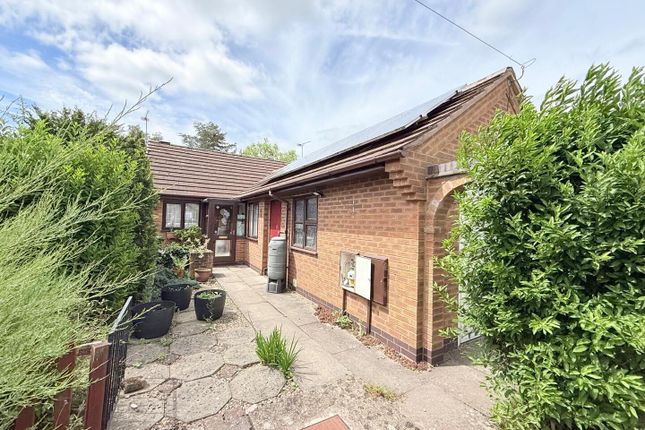 2 bed property, in Heybrook Avenue, £299,950