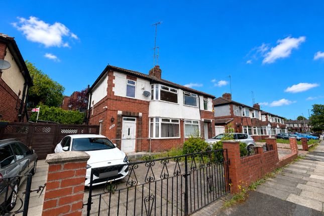 3 bed property, in Middleton Road, £240,000