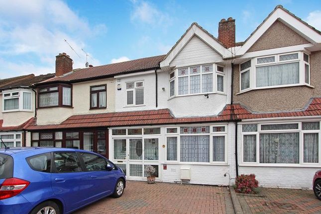 3 bed property, in Ellesmere Road, £550,000