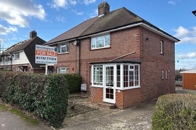 3 bed property, in Sychem Place, £410,000