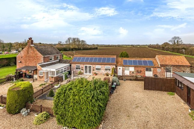 4 bed property, in Ings Lane, £650,000