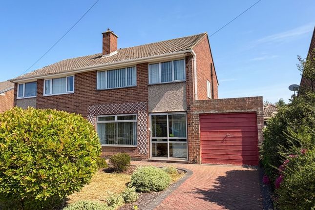 3 bed property, in Heatherstone Avenue, £339,950