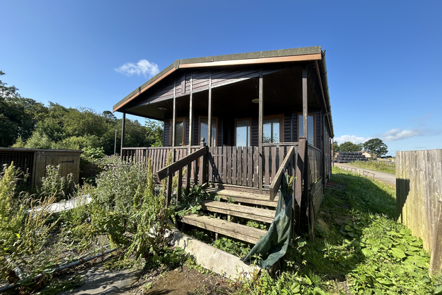 2 bed property, in Baltree Lodge, £100,000