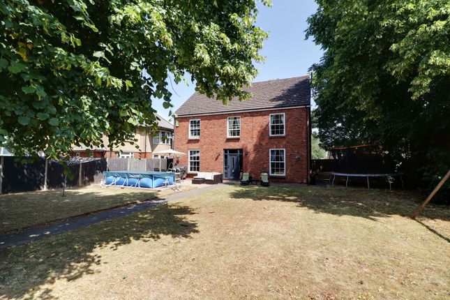 7 bed property, in Ashby Road, £425,000