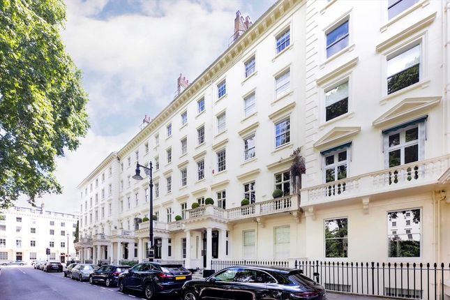 3 bed property, in Warwick Square, £1,950,000
