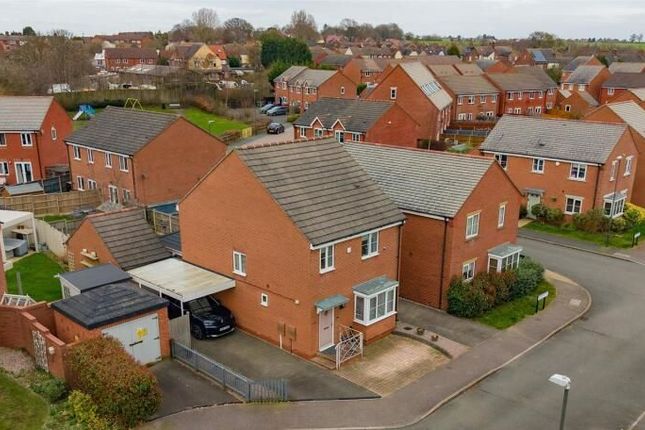 4 bed property, in 31 Grindley Way, £250,000