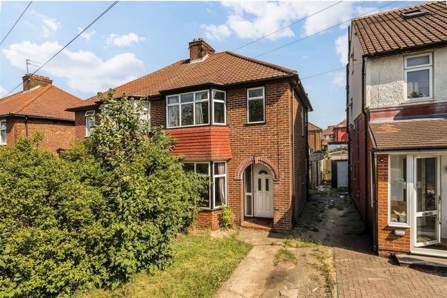 3 bed property, in Cumbrian Gardens, £625,000
